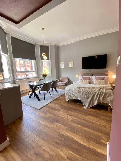 Studio For 3 Near Regents Park N5 Londen Buitenkant foto