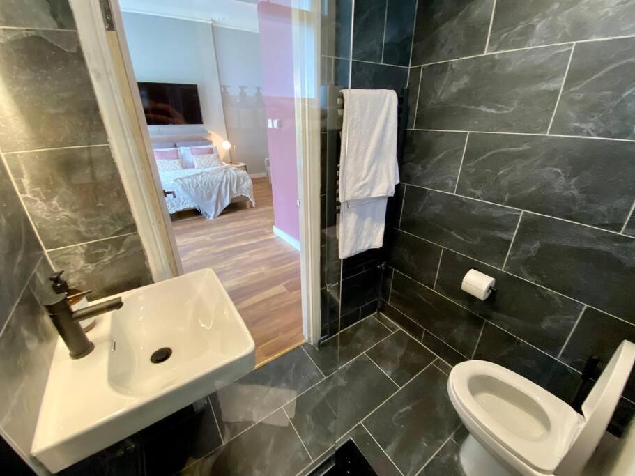 Studio For 3 Near Regents Park N5 Londen Buitenkant foto