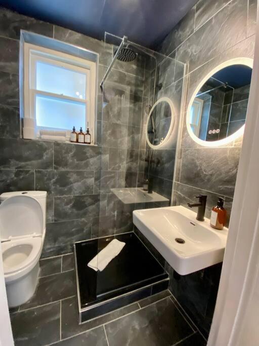 Studio For 3 Near Regents Park N5 Londen Buitenkant foto